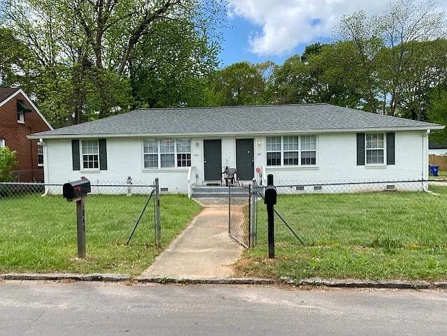 Updated 2 Bedroom Duplex in East Lake, Decatur GA – $995/month